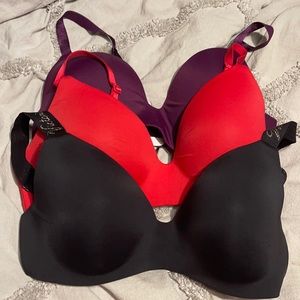 Lot of 3 36D wireless vs bras